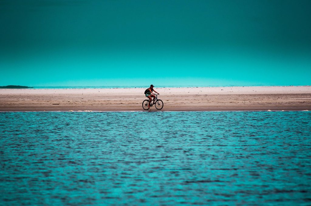 Superager pedalando